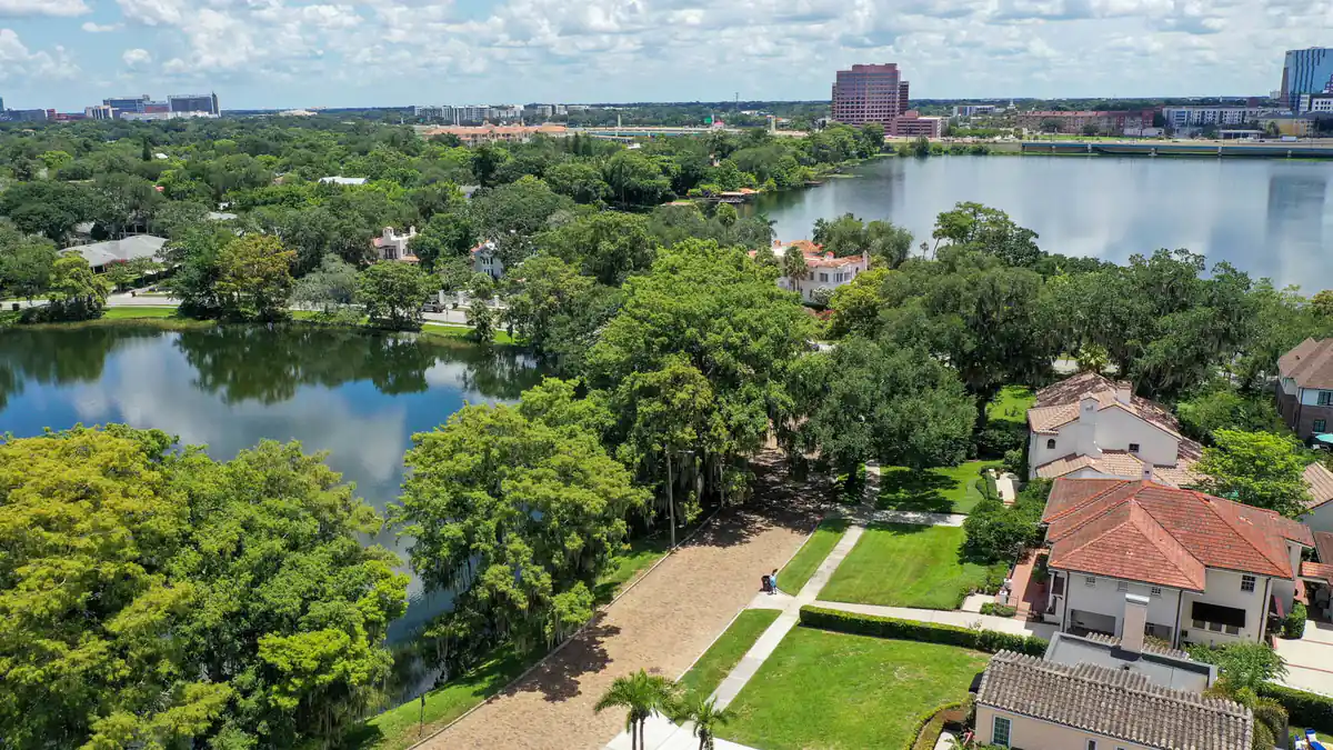 College Park neighborhood near Edgewater Drive in Orlando